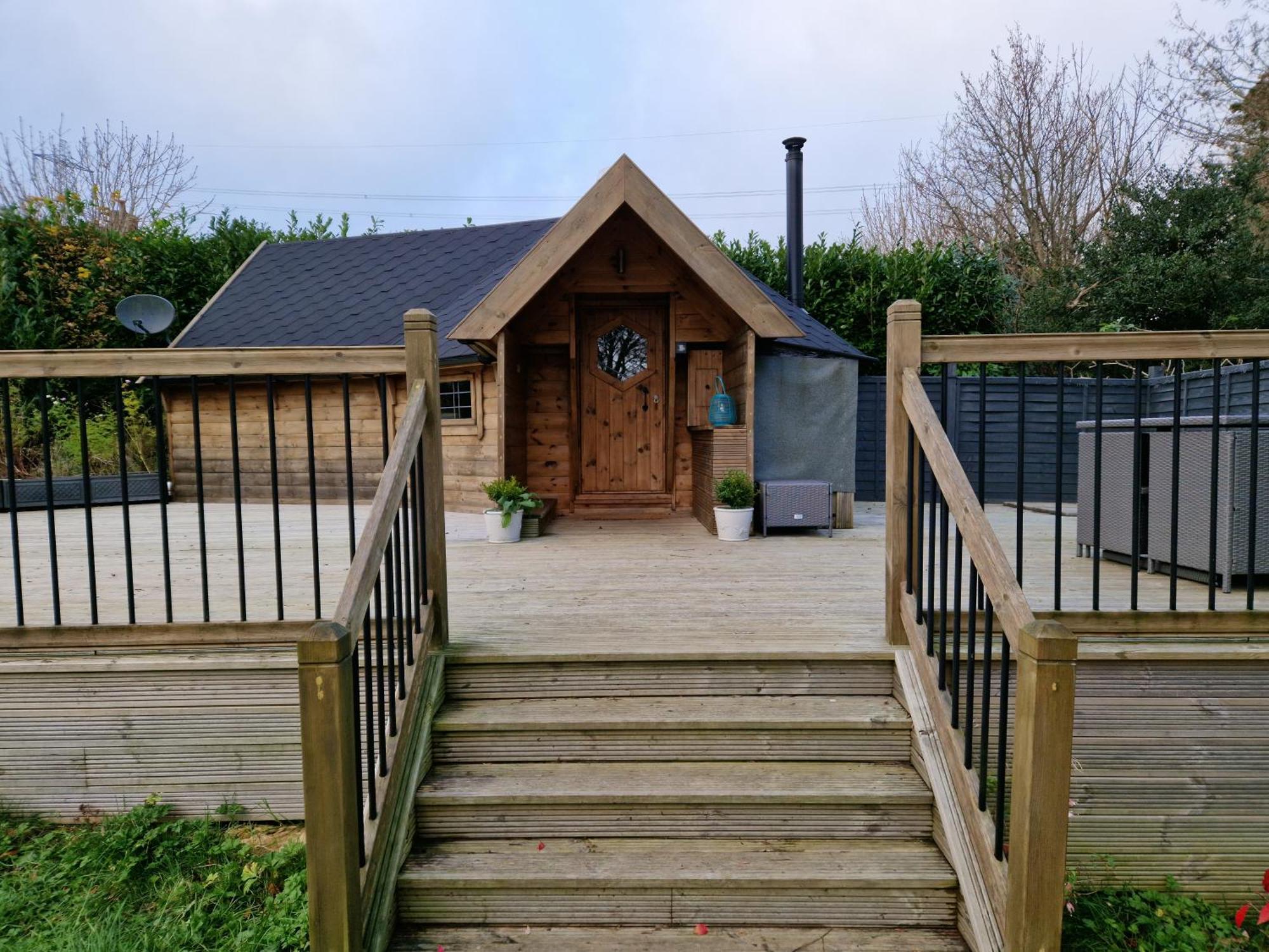 The Hive - Unique Log Cabin With Wood Burning Stove Ludchurch Exteriör bild